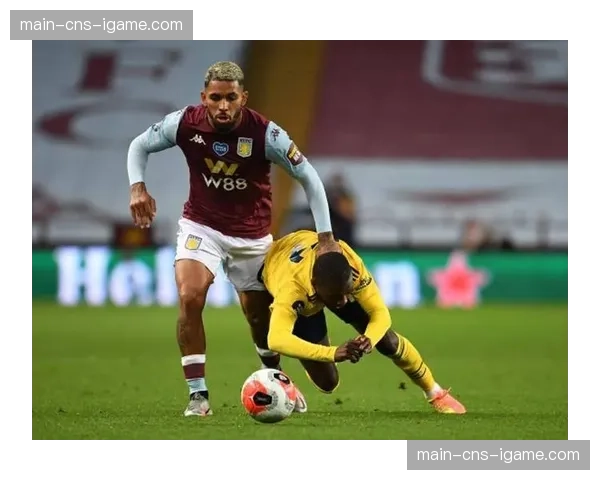 伤情更新：维拉核心道格拉斯-路易斯缺席，或影响球队中路渗透效率