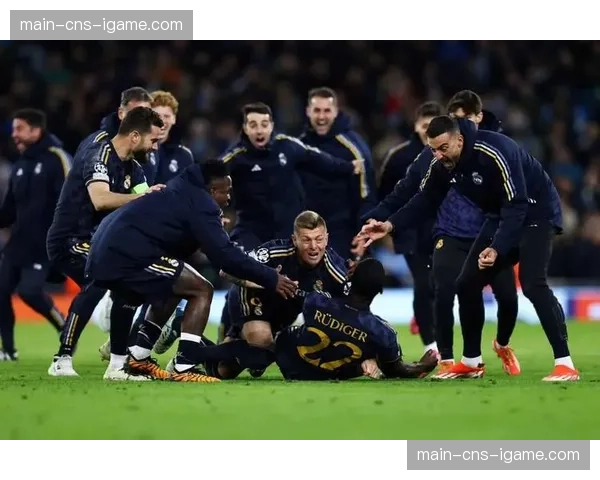 安联球场7万球迷见证进球大战，拜仁皇马对攻创欧冠经典